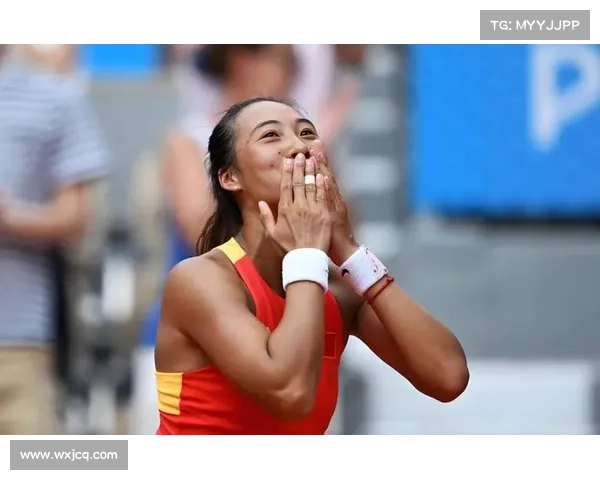 泪目抉择郑钦文手肘藏碎骨为职业生涯止损退赛真相令人动容